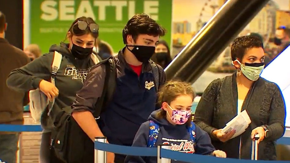 Remember those long lines at Sea-Tac Airport? They're back ... 210406_komo_seatac_airport_line.jpg
