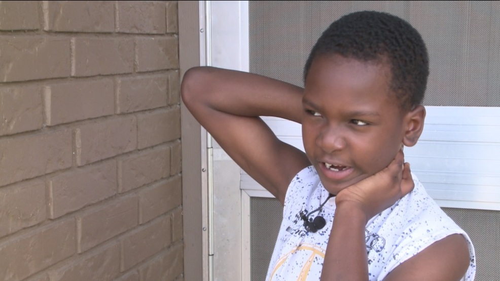 7 Year Old Boy Says Teacher Choked Him For Laughing Woai