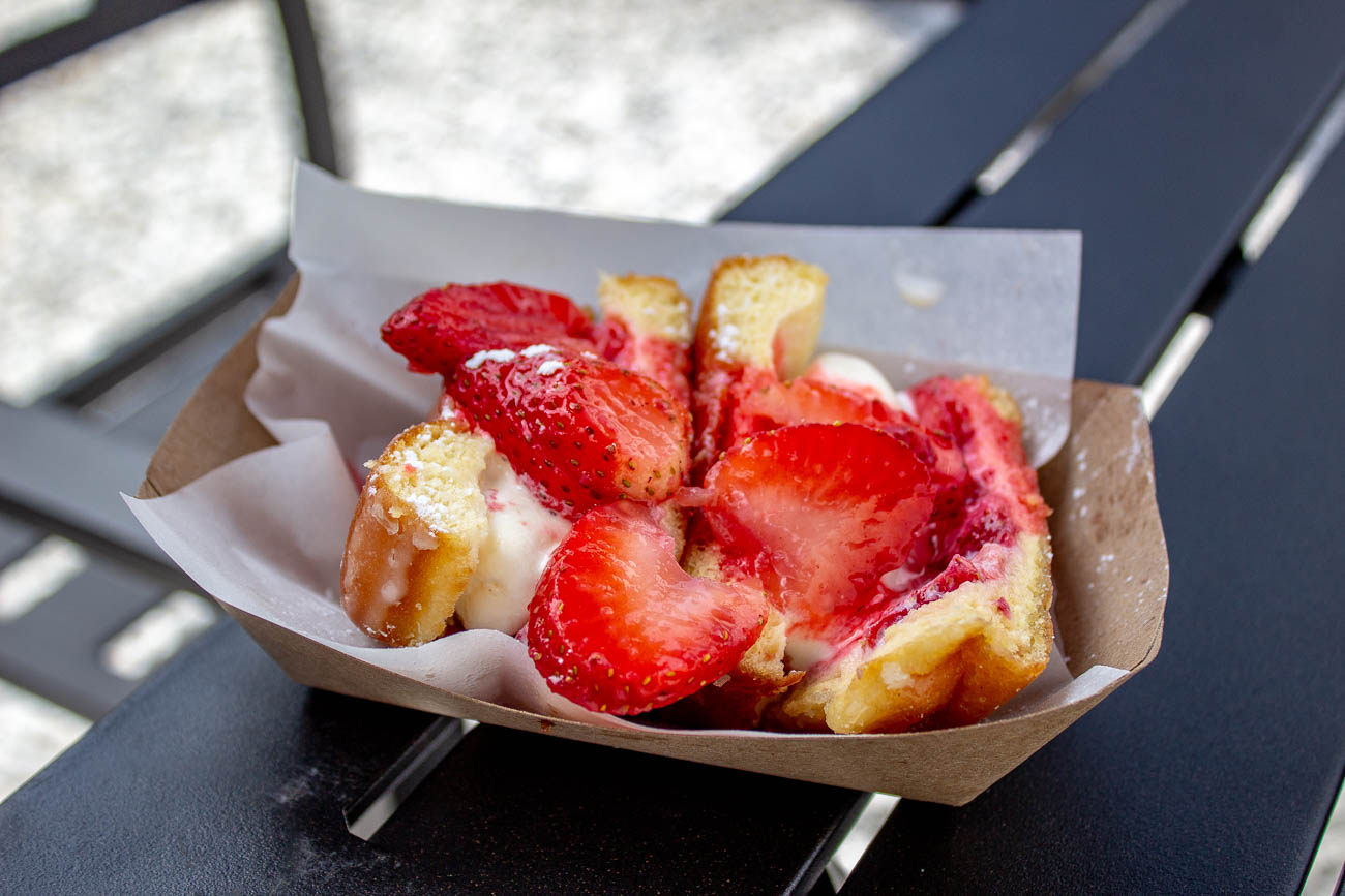 Busken Bakery Is Filling Donuts with Graeter's and UDF Ice Cream Now