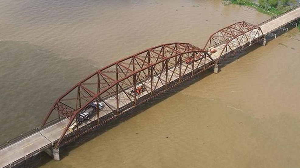 Work underway on Highway 190 bridge repairs between Jasper and