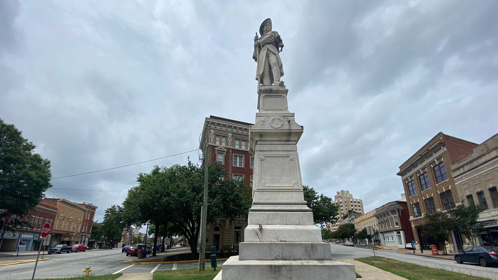 'We the people' Maconites call for removal of Confederate statue WGXA