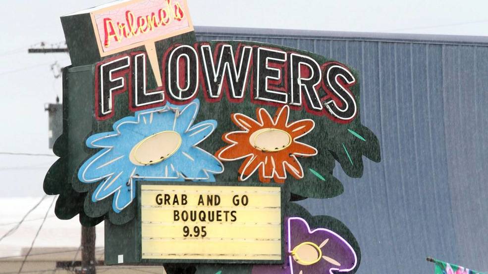 Arlenes flowers sign KIMA.jpg Arlenes flowers sign KIMA.jpg
