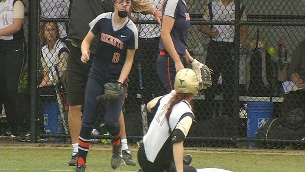 What a Senior Day, SHG holds off Rochester 5-4, winning CS8 Conference Title. ROCHESTER SHG SOFT 2.jpg