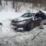 New York governor helps motorist stuck in snow during storm