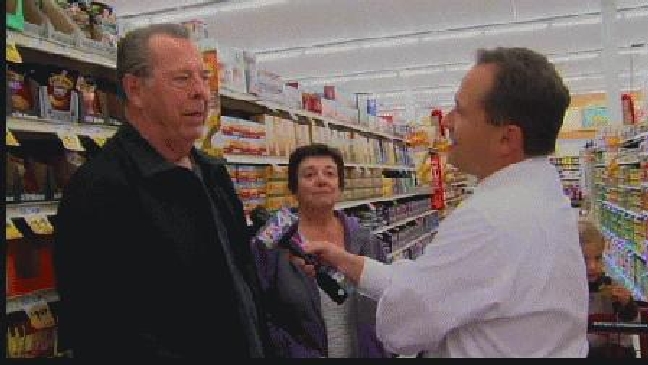Random Acts of Kindness: Couple in golden years gets help with grocery list