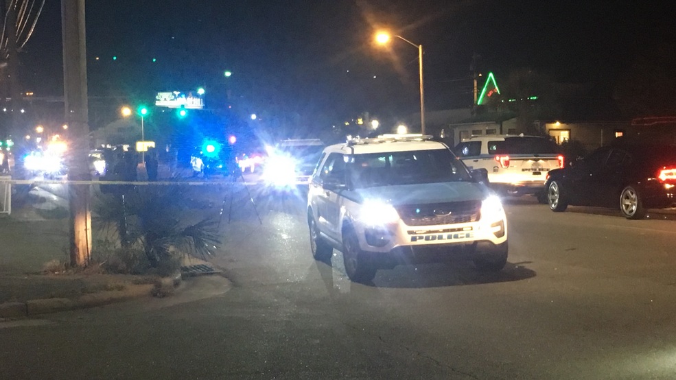 Police Pedestrian killed in crash on Kings Highway in Myrtle Beach WPDE