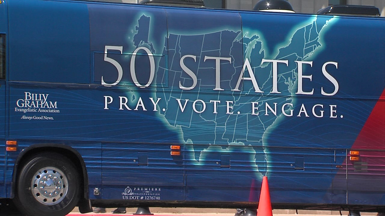Franklin Graham's 'Decision America Tour' makes stop in Little Rock KATV