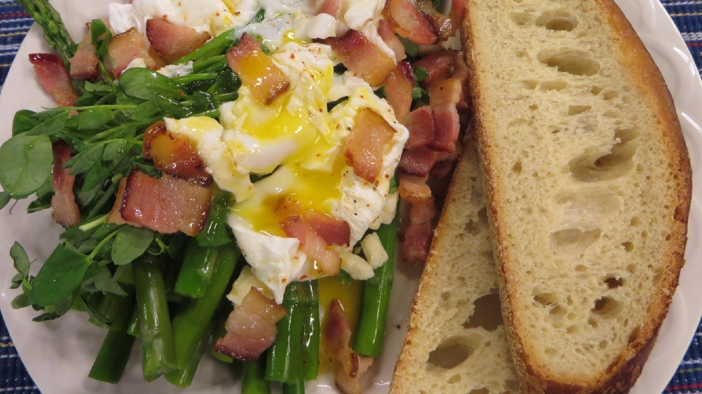 Asparagus with Crispy Nueske's Bacon & Poached Eggs WLUK