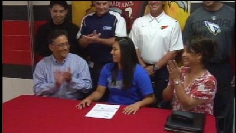 Harlingen%20Catcher%20Joins%20A&M.jpg