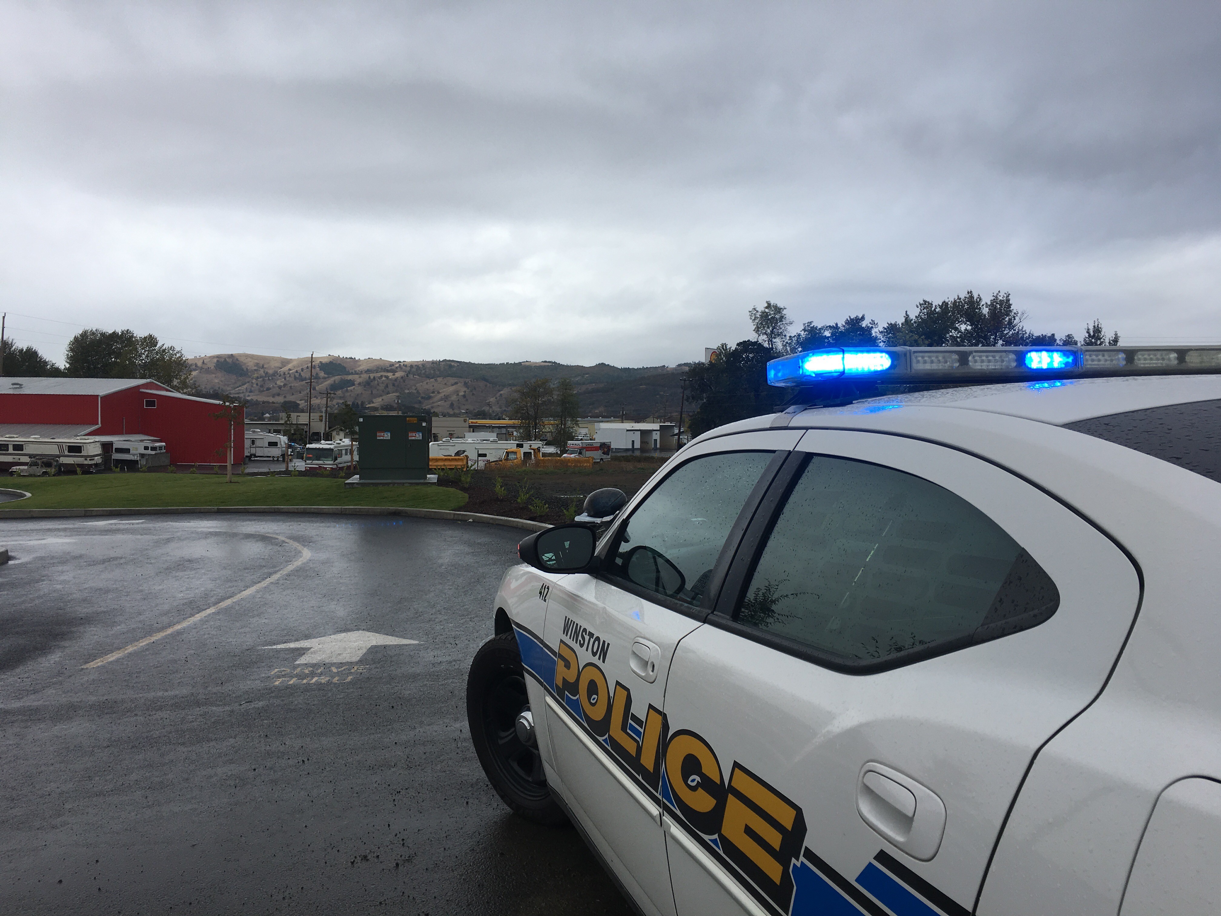 SWAT takes wanted suspect into custody near Roseburg KVAL
