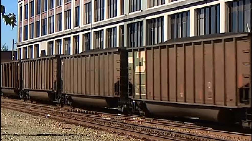 130820_coal_trains_tb.jpg