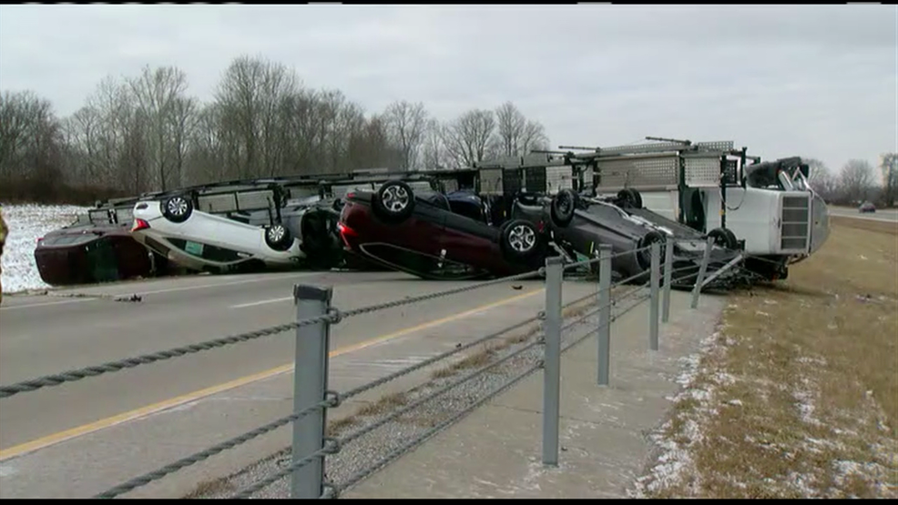 Car hauler overturns on I275 in Boone County WSYX