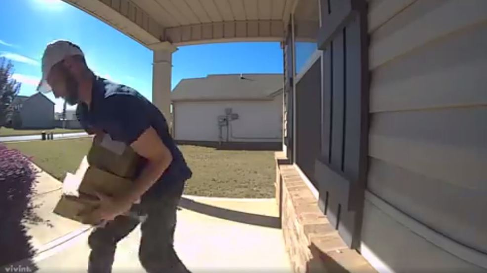 Man wanted for stealing packages off Byron porch WGXA