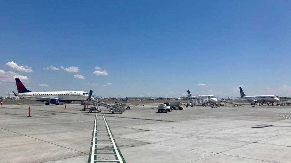 airlines at tri cities airport