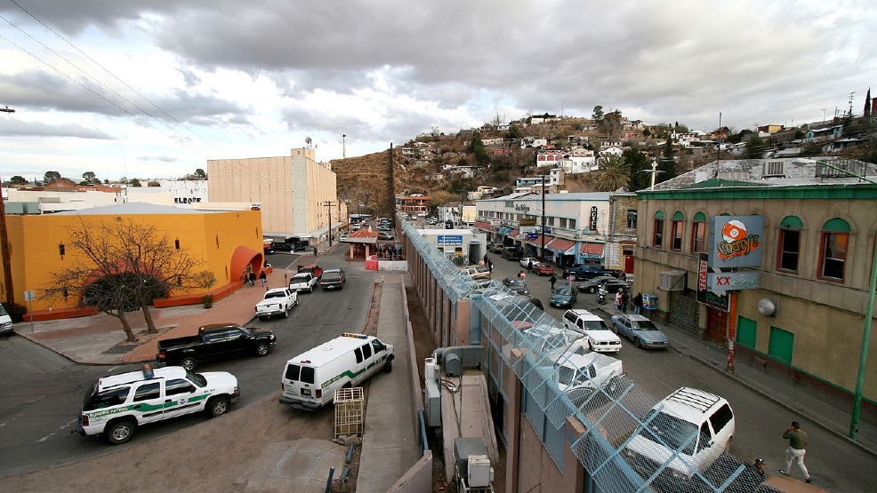 Nogales, Mexico border fence (WIKI).jpg Nogales, Mexico border fence (WIKI).jpg