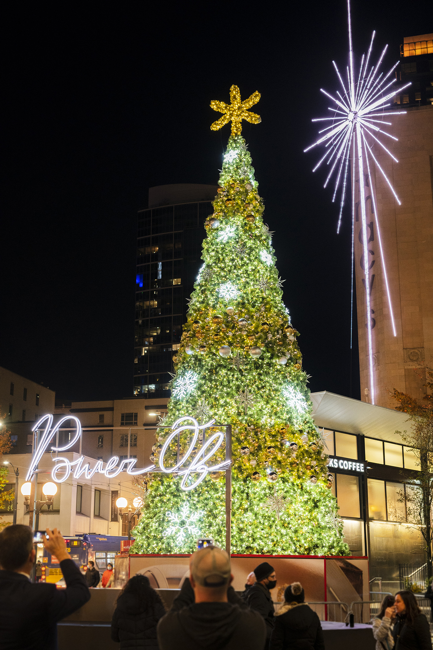 8 Spots to See Festive Holiday Lights in Seattle Seattle Refined
