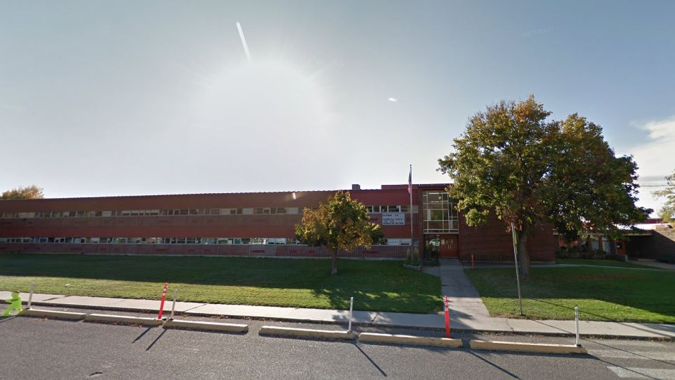 lewis-and-clark-elementary-closes-after-water-leak-keci